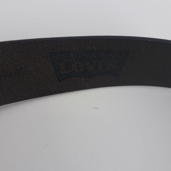 Levi's Men's Leather Dark Belt Brown Size 40 Silver Tone Single prong Buckle - Picture 6 of 13